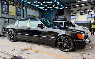 Mercedes Benz S-CLASS 4.2 420 L (CBU) W140