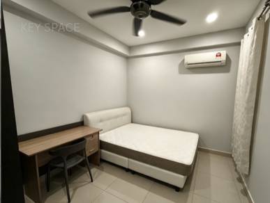 Summerton Condo (1,840SQFT) Fully Furnished