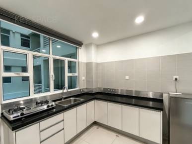 Summerton Condo (1,840SQFT) Fully Furnished
