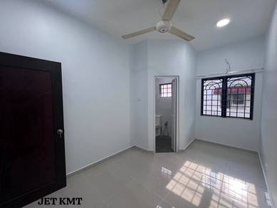 Taman Sentosa New Renovate 2 Storey House, 4 Room 3 Toilet, Klang