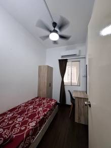 The Desa Putra Condominium Single Room For Ren-Lady Only