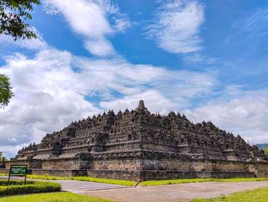 Tour Sopir Driver Bali Jogjakarta Bandung Indonesi