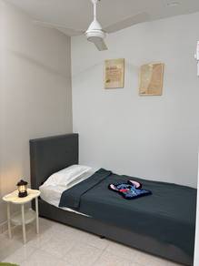 [Fully Furnished Female] Balcony Room near MRT Kota Damansara