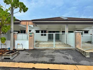 Teres Setingkat, Taman Saujana Indah, Jalan Tapah, Tapah Perak