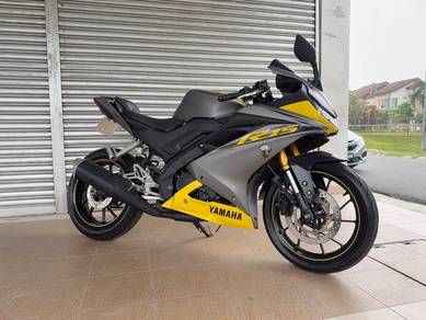 Yamaha YZF-R15 R15