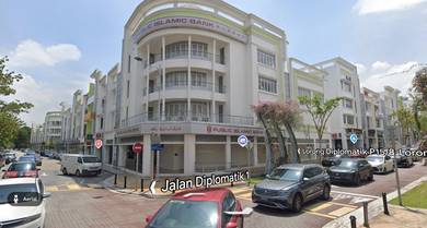 Presint 15,Putrajaya Shop,Facing Mainroad,same row with Public Bank