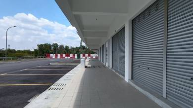 2 Units Side-by-Side Shoplot Bdr Tasik Puteri Rawang
