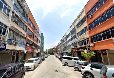 Value Buy Hot Area Kawasan 18 Klang Town 3 Storey Shop Lot 20x80