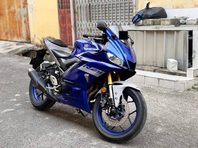 feature ad PROMO low km Yamaha R25 v2 R25v2 fulloan siapsemua