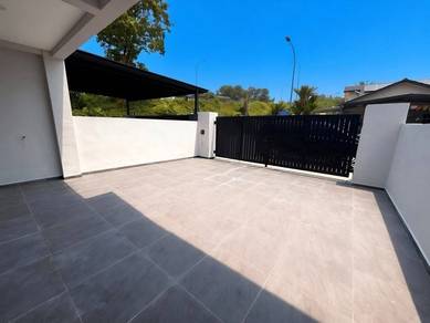 Large Single Storey Terrace @ Jalan Indah 6/2, Taman Bukit Indah, Jb