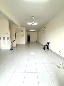 Amansiara Townhouse, 1st floor unit, Big Road, 1 Air Cond, Selayang