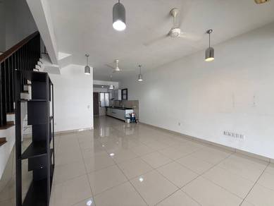 RENOVATED, MURAH✨ Double Storey Elmina Green 1, Elmina West For Sale