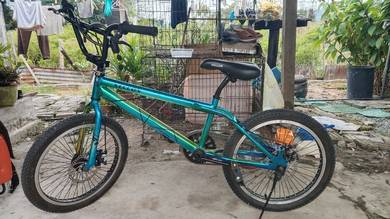 basikal bmx 20"