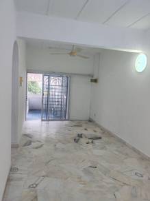 Taman Teratai townhouse for rent cheras Kuala Lumpur
