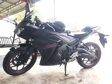 Yamaha R25 - 250cc