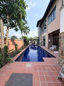 Bungalow Kolam Air JB | 2 Adjacent Units 