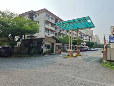 Taman Kinrara Section 2 Apartment