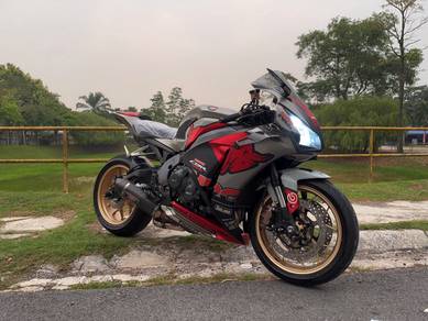Honda cbr cbr1000 cbr1000rr 1000cc 1000rr