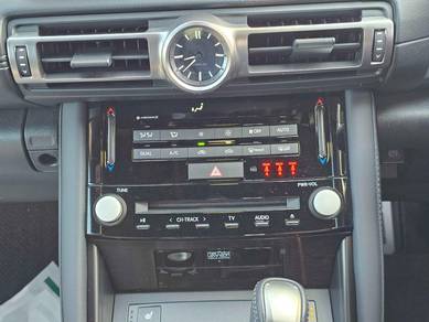 Lexus IS300 2.0 F-SPORT (A) M. Lenvinson-M Bl