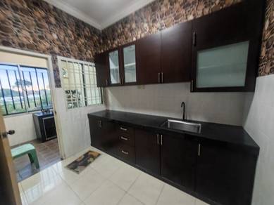 Cheap 1.5 storey 4 bedroom @ Taman Daya