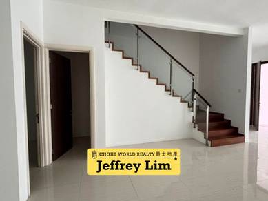 【Well Maintained】3 Storey Terrace House @ Raffles Residence 199