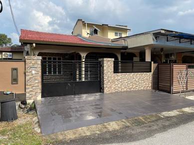 For Rent Tip Top 1 Storey Corner Lot @ Taman Indah Kajang