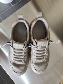 No brand shoe from China