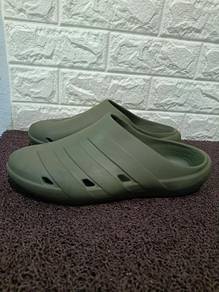 uk9 Adidas Adicane Clogs