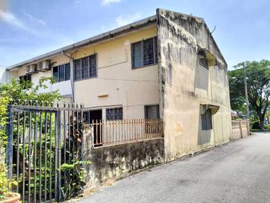 Seri Kembangan Serdang Raya End lot