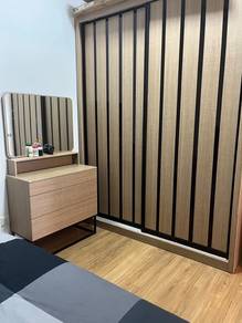 wardrobe 8 feet and 6 feet for sale