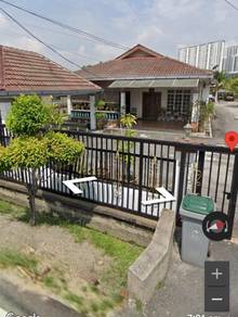 Sungai Ramal Baru, Kajang. Rumah Bangalow dan 2 Pintu Rumah Sewa