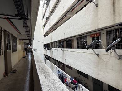 Blk D Panda  Ria 2, Jln 16 Kampung Baru Ampang