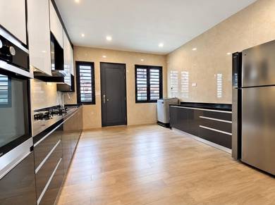 [Renovated] 2 Storey Viana Elmina Gardens Elmina East Denai Alam House