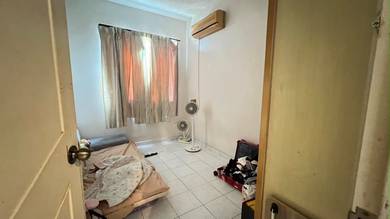 U Garden Condo 850Sf GOOD CONDITION FOR SALE Nr Gelugor