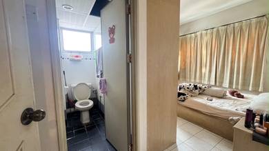 U Garden Condo 850Sf GOOD CONDITION FOR SALE Nr Gelugor