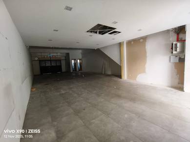 24x70 Double Storey Shop Putra Permai Equine Aeon MRT Seri Kembangan