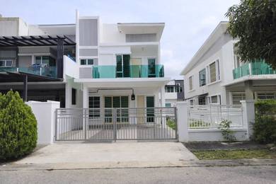 NUSARI AMAN 2, TRITONIX, BANDAR SRI SENDAYAN, NEGERI SEMBILAN. (For Sa