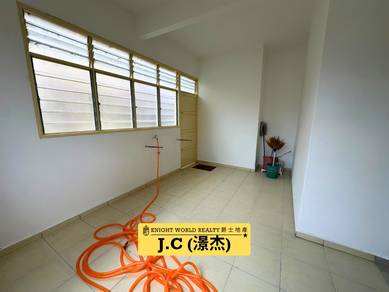[Rare Corner Lot 4000 sqft big land ] 2 Storey in Taman Permai Jaya BM