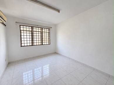 Flat Pinang Taman Daya