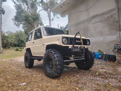 1995 Daihatsu ROCKY 2.0 (M)