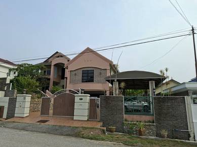 DOUBLE Storey bungalow Exclusive Bandar Indera Mahkota