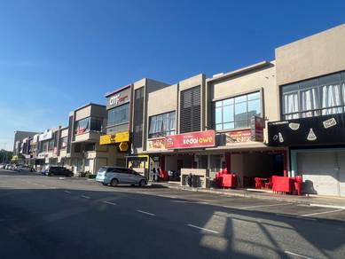 Triana Tropicana aman Bandar Rimbayu 1st floor shop office