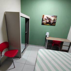 The Academia South City Plaza, Seri Kembangan, Serdang, MRT station