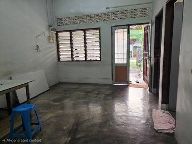 Jalan Abu Bakar Majid Pekan Nanas Behind Maybank Econsave Superlink
