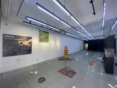 3 Storey Endlot Shop Lot @ Taipan USJ Subang Jaya Extra Land Size