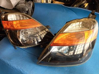 Honda stream rn1 head lamp lampu depan