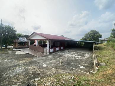 Banglo Kg Seri Delima, Kota Tinggi