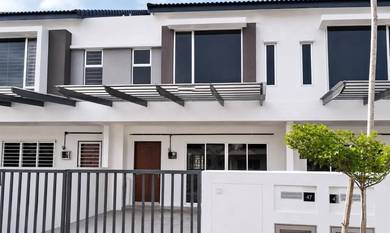 (Nice Unit} DOUBLE STOREY HOUSE Alam Sutera Aquila, taman puncak alam