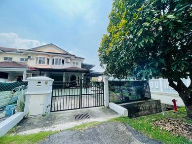 {END LOT RENOVATED} Double Storey, Taman Alam Jaya, Bandar Puncak Alam