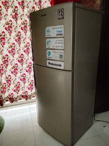 peti sejuk 2 pintu Panasonic 